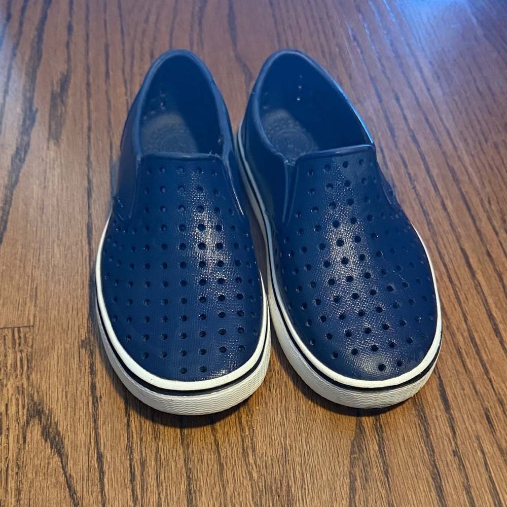 Native Kids Navy Slip-On Sneakers